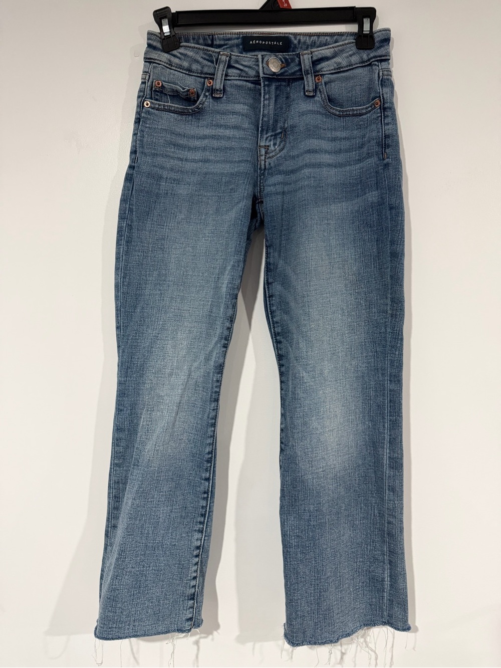 Aeropostale Women's Light Blue Straight Crop Jeans